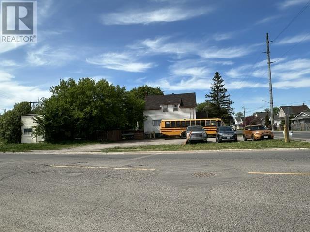 254 Wallace Ter Property Photo 9
