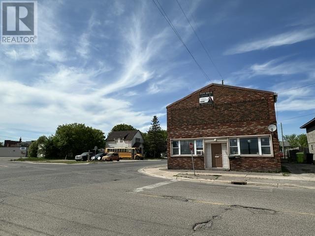 254 Wallace Ter Property Photo 18