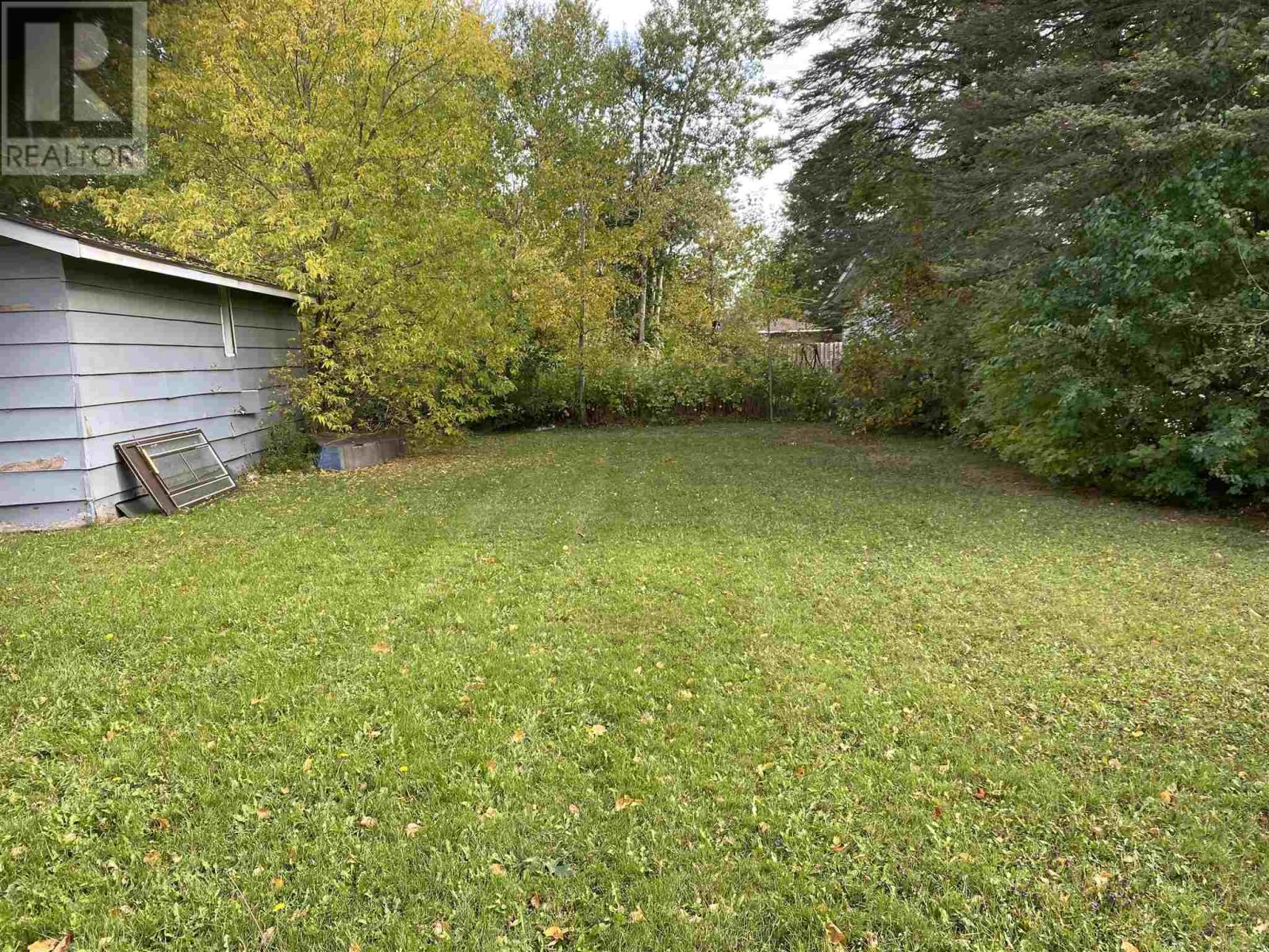 72 South Eden St Property Photo 4