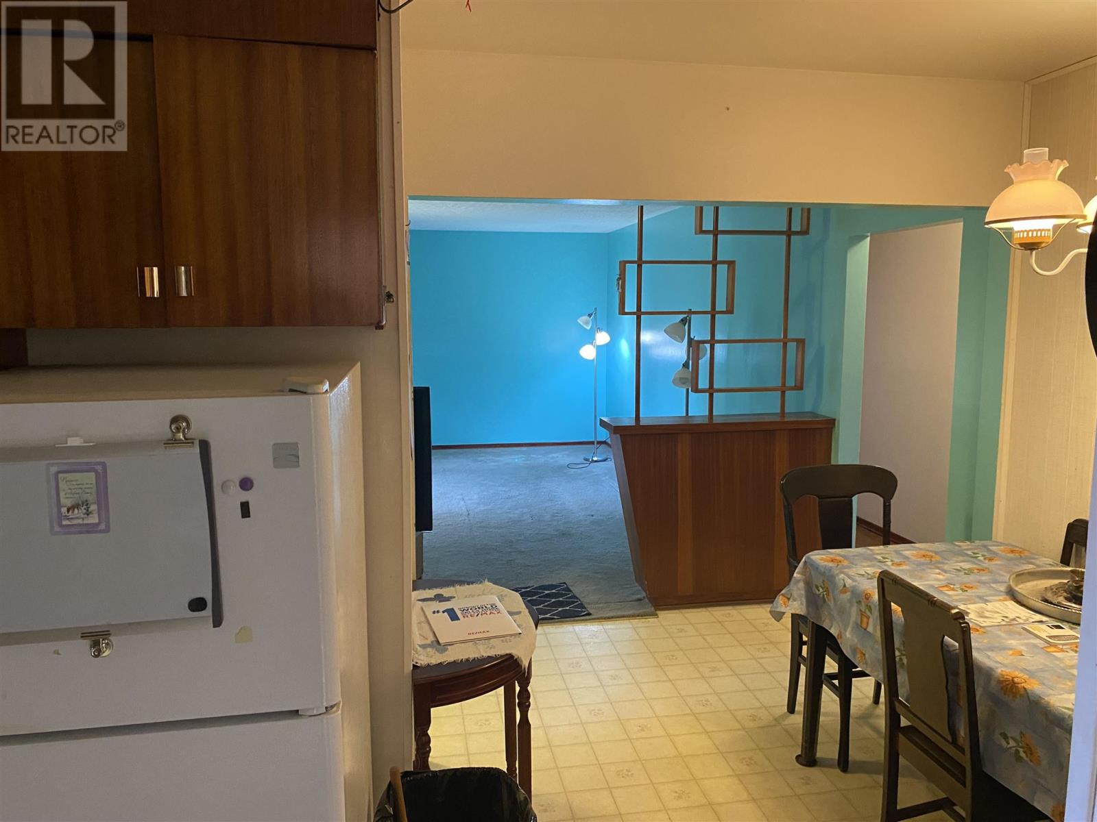 72 South Eden St Property Photo 7