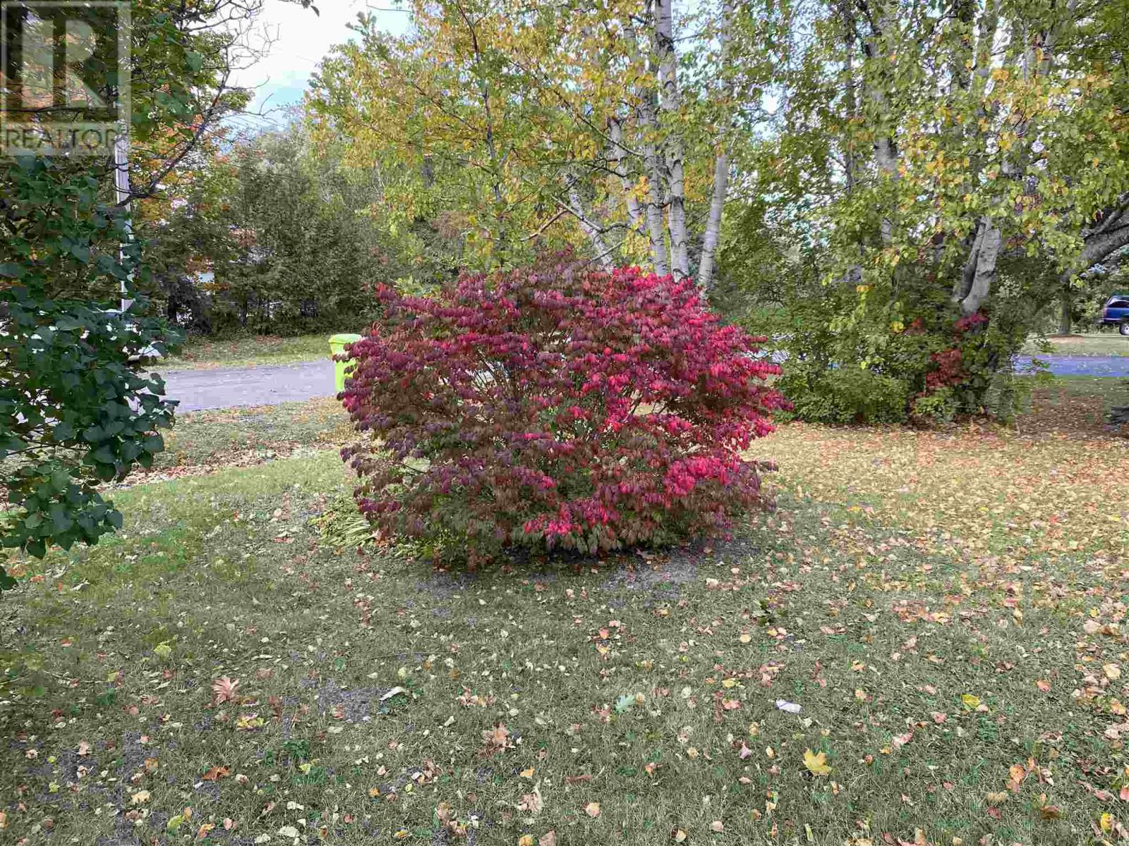 72 South Eden St Property Photo 23