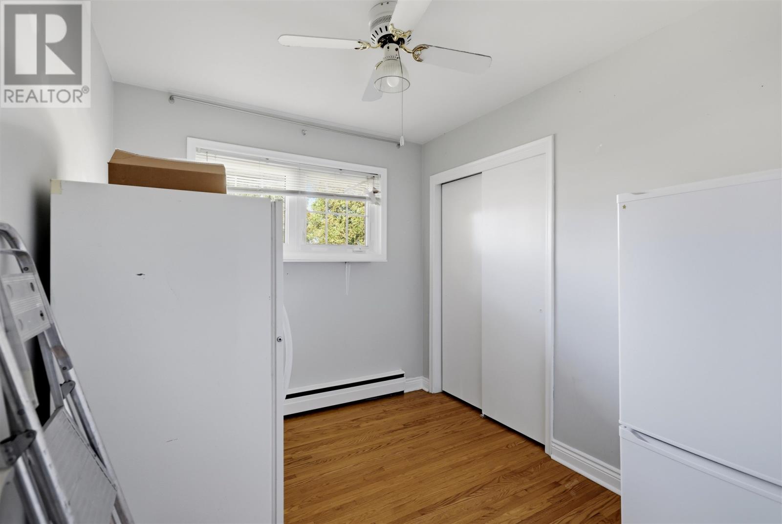 13 Irwin Ave Property Photo 11