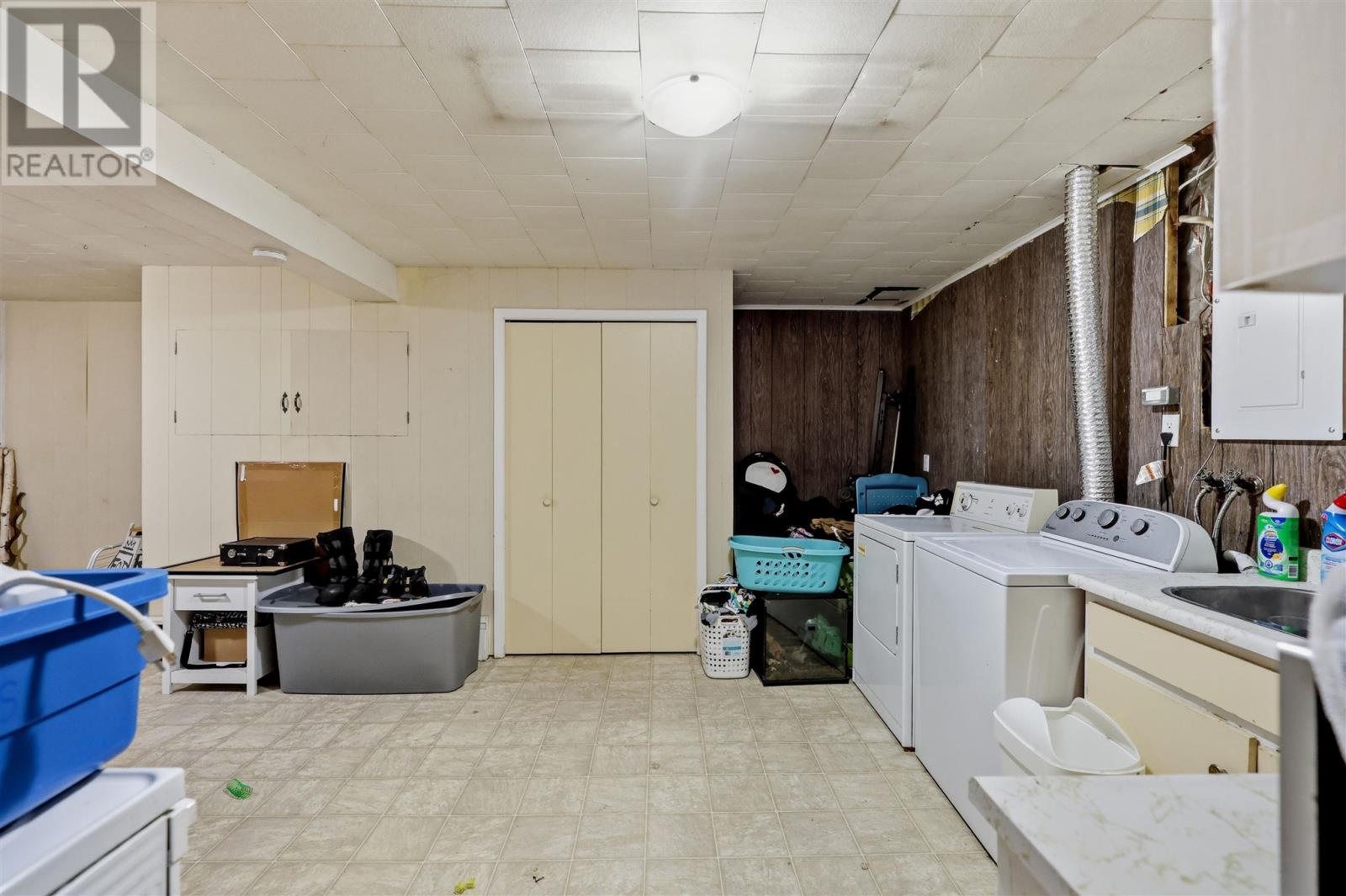 13 Irwin Ave Property Photo 22