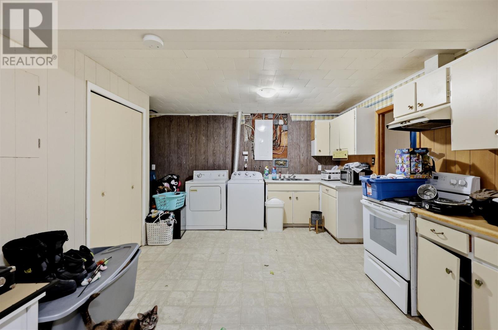 13 Irwin Ave Property Photo 24