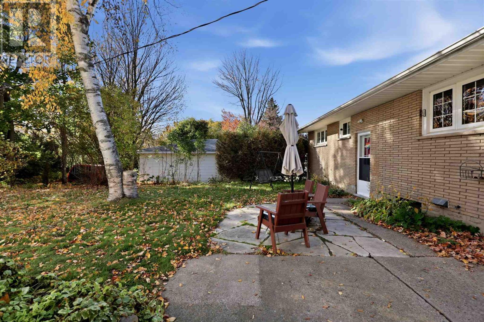 13 Irwin Ave Property Photo 29