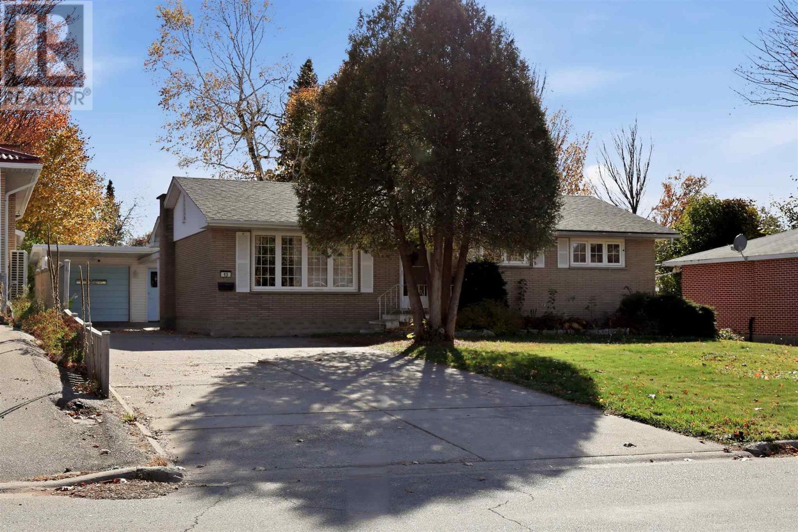 13 Irwin Ave Property Photo 37
