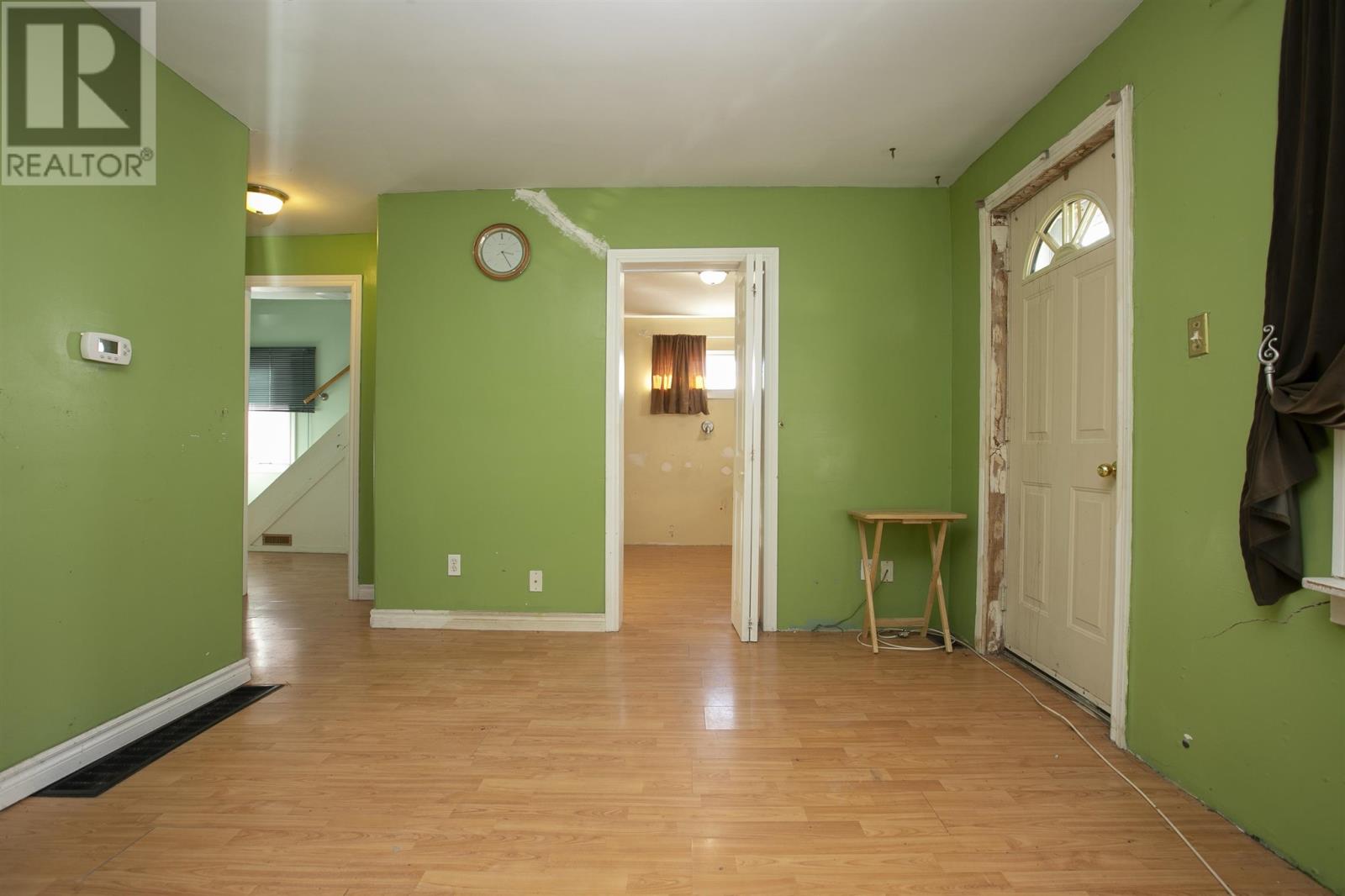 196 Elmwood Ave Property Photo 8