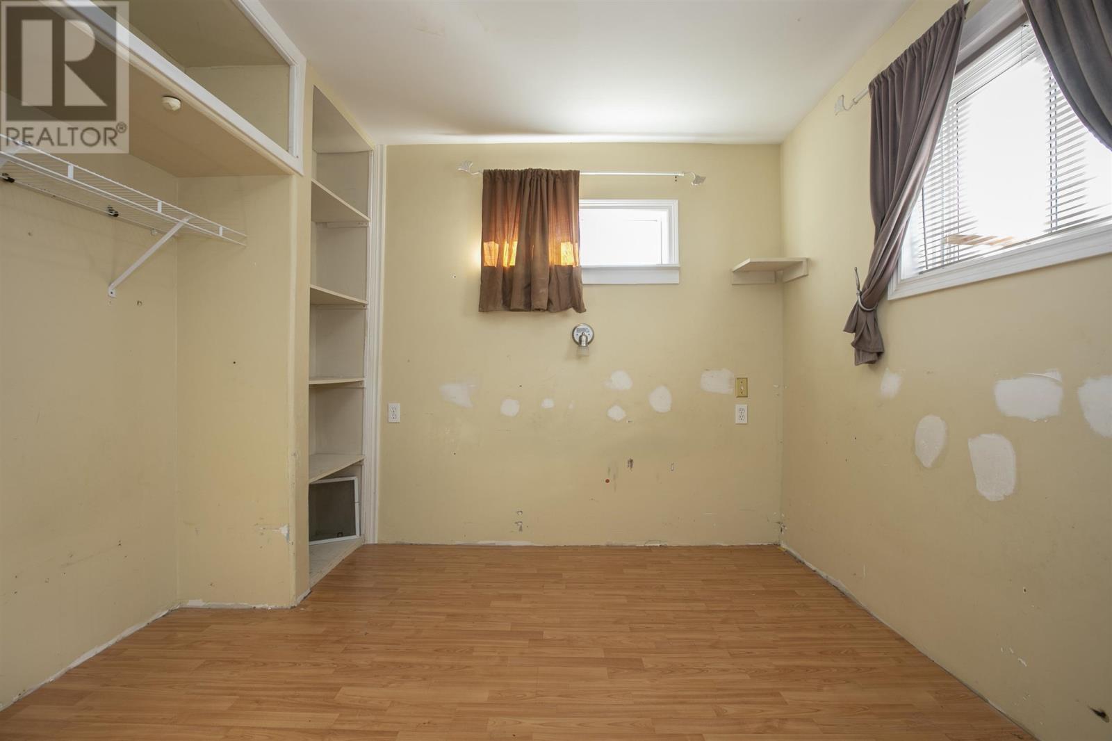 196 Elmwood Ave Property Photo 28