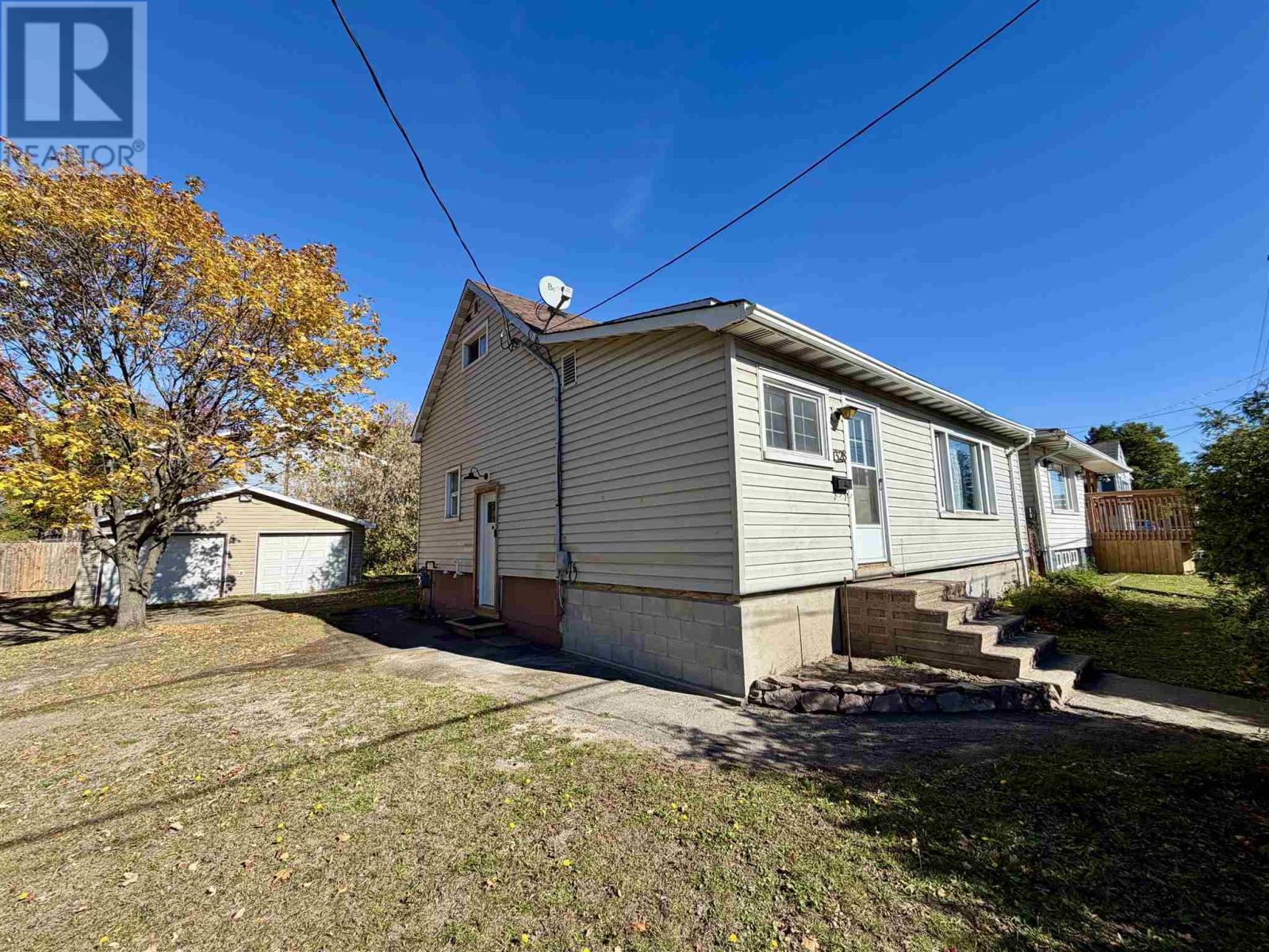 328 Mcnabb St Property Photo 2