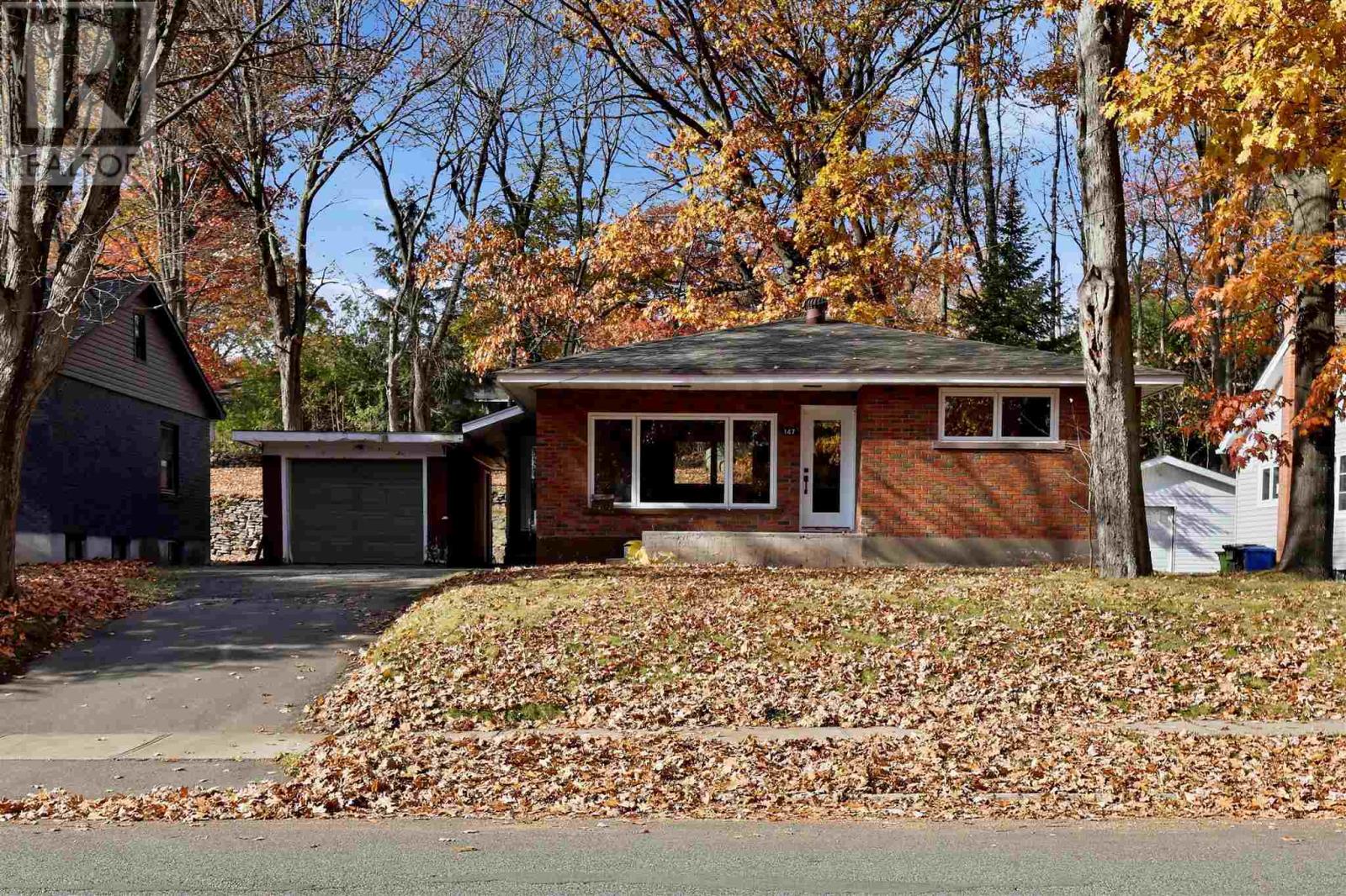 147 Shannon Rd Property Photo 1