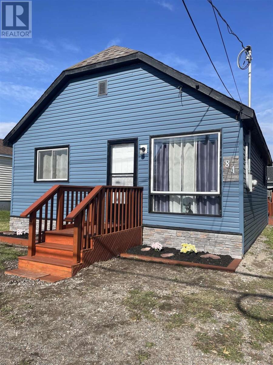 84 McNabb ST Property Photo 1
