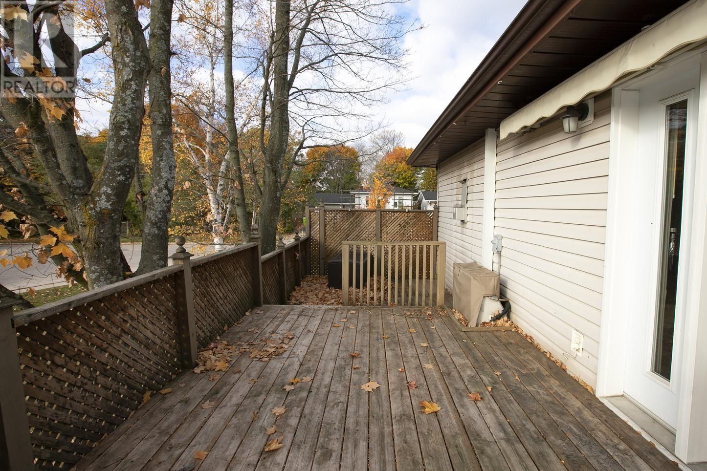 36 Danby Rd Property Photo 11