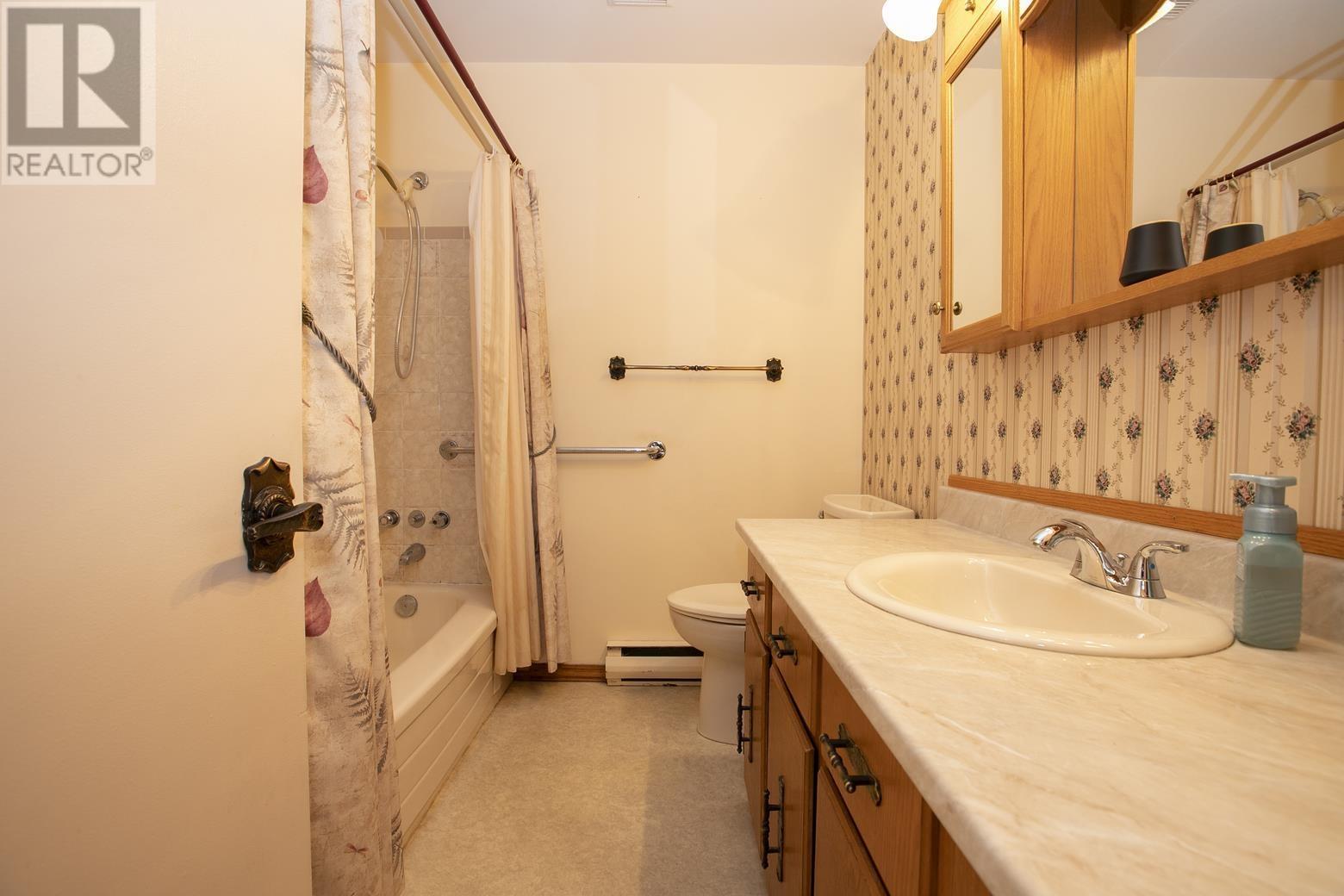 36 Danby Rd Property Photo 29