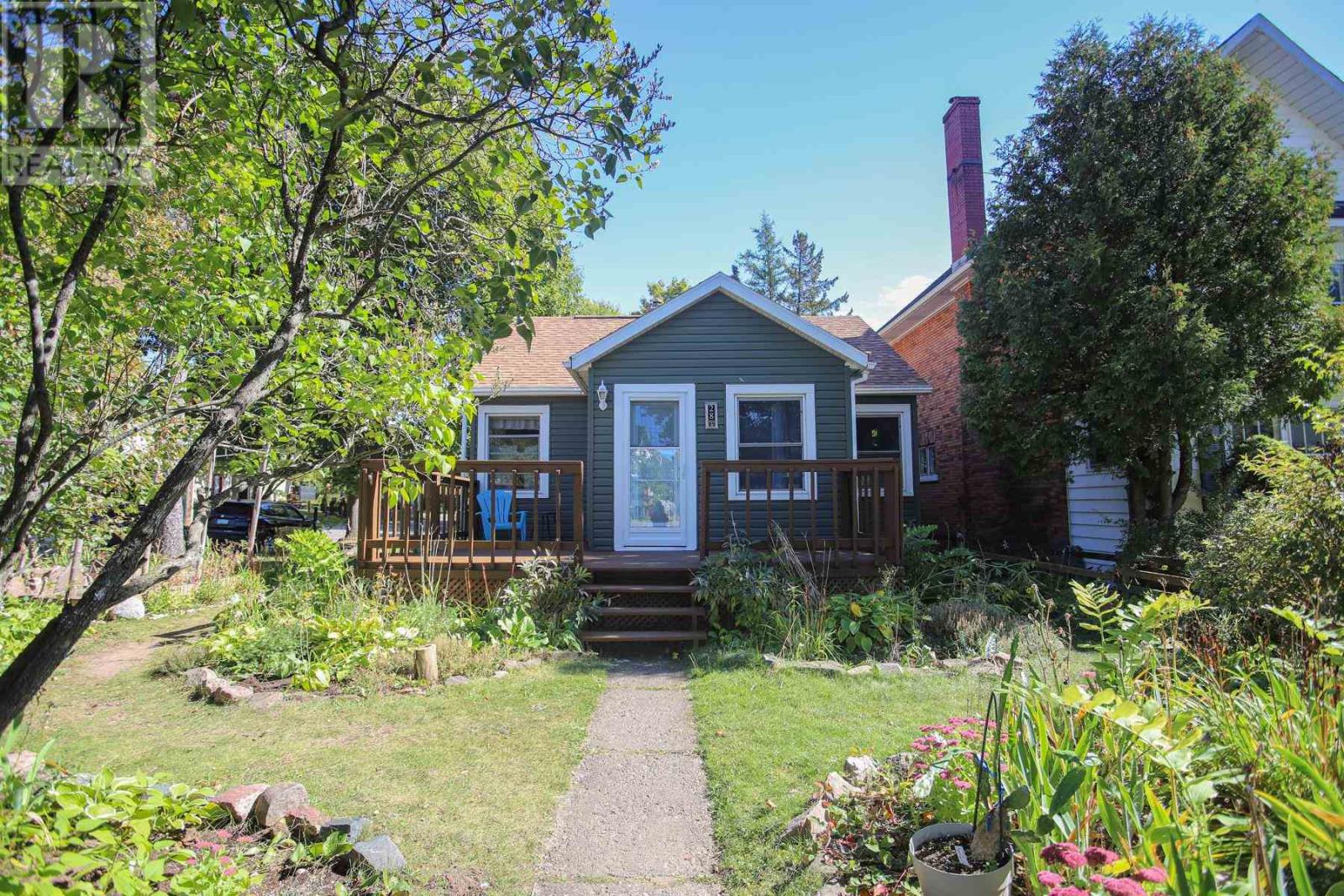 28 Putney RD Property Photo 1