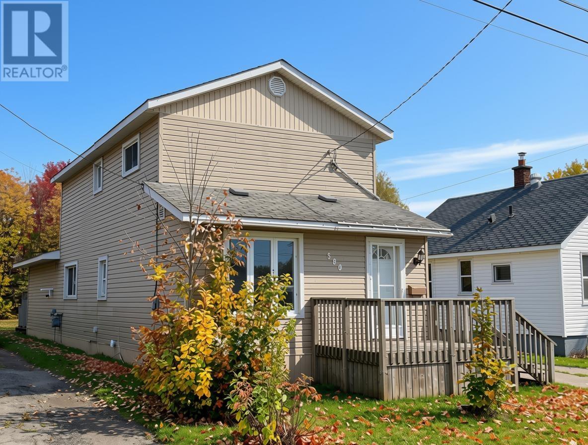 580 Charles St Property Photo 2