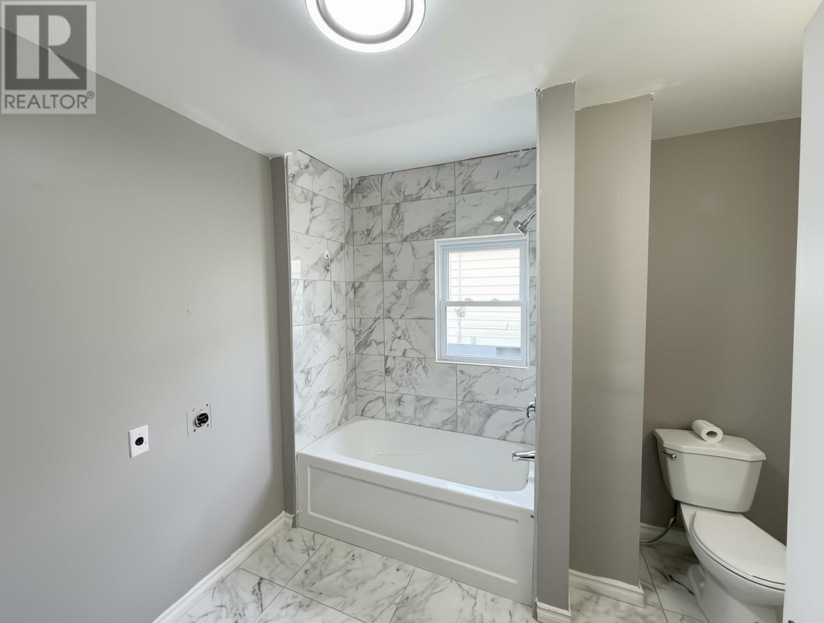 580 Charles St Property Photo 9