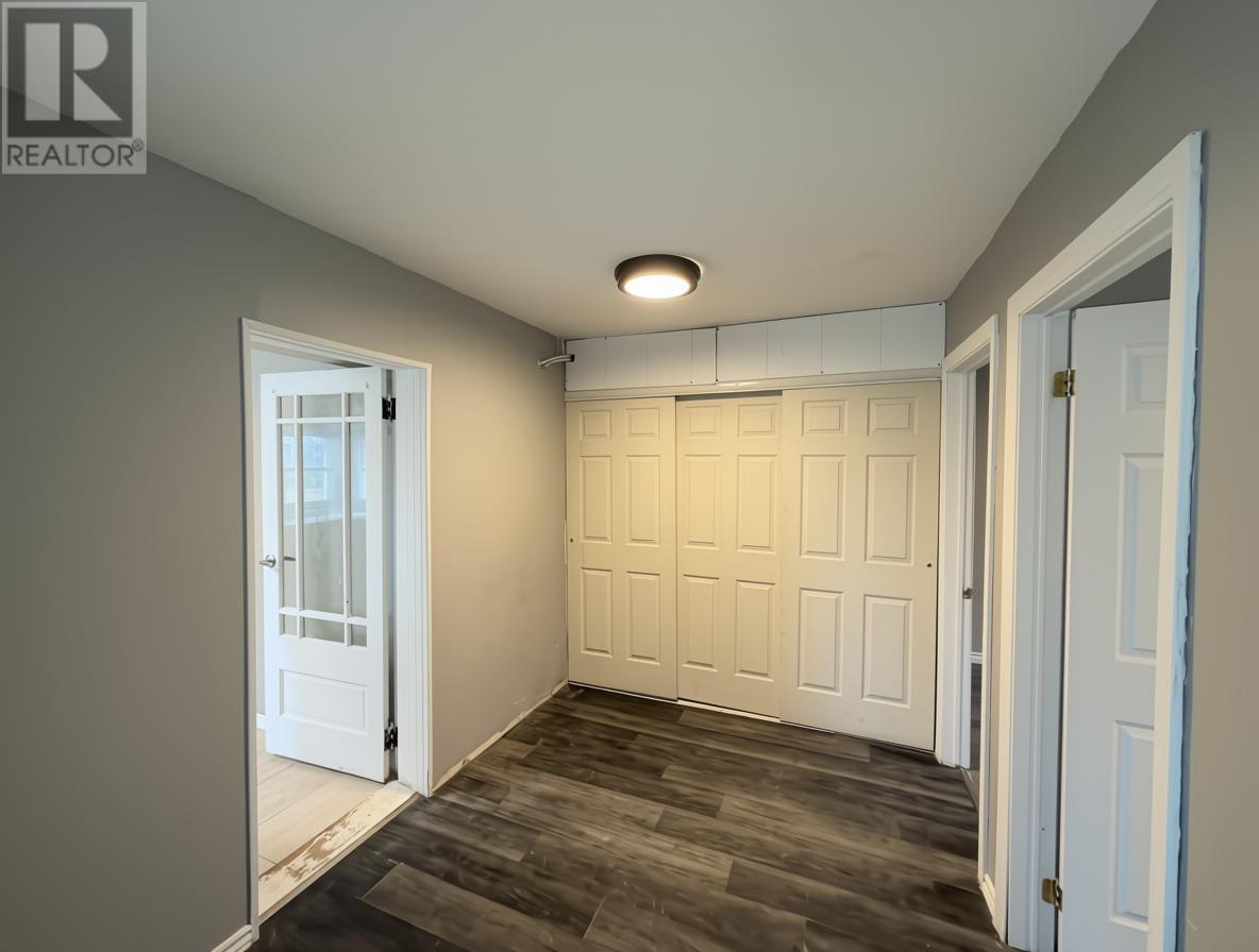 580 Charles St Property Photo 14