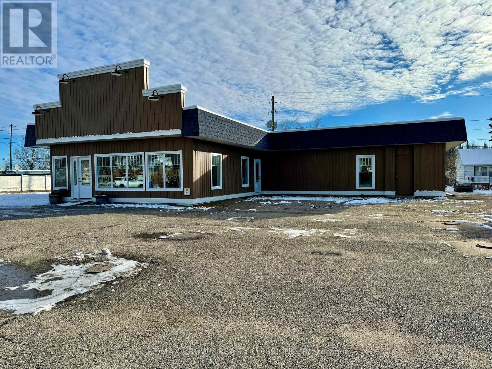 37 Byng Avenue Property Photo 32