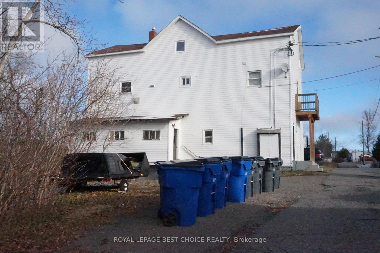 6 Earle Street Property Photo 5