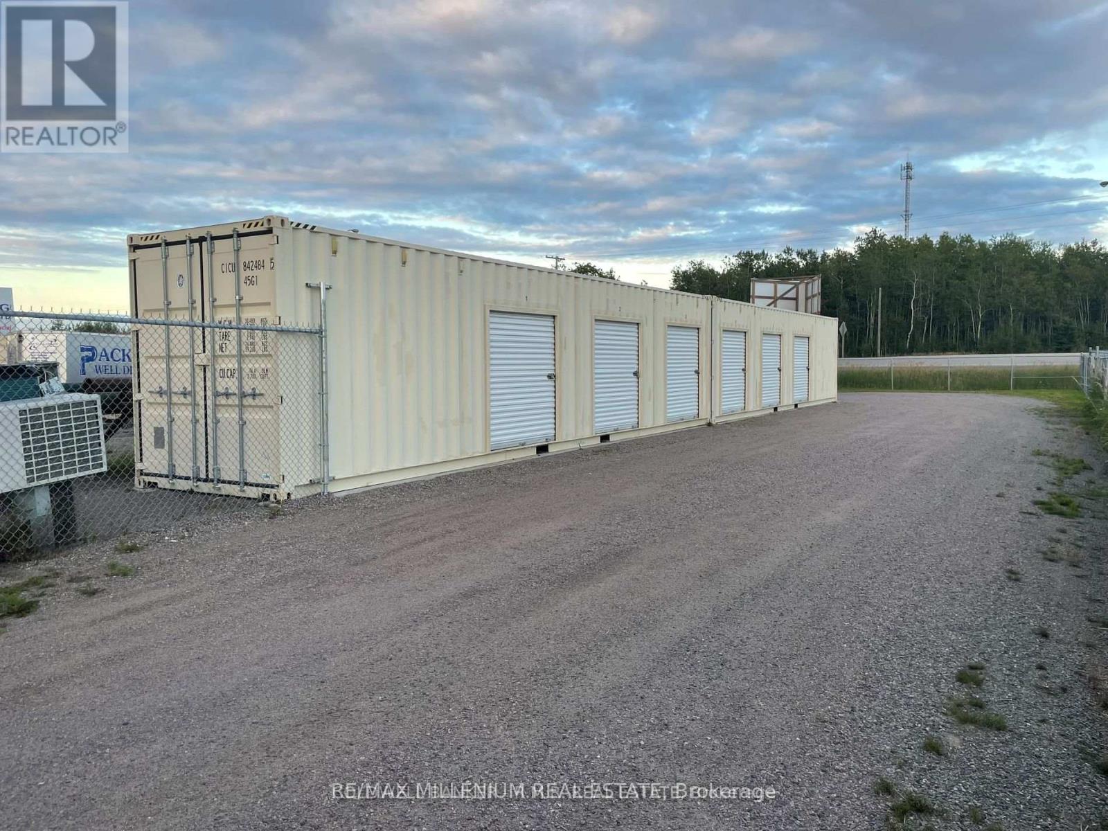 8231 Industrial Park Road Property Photo 15