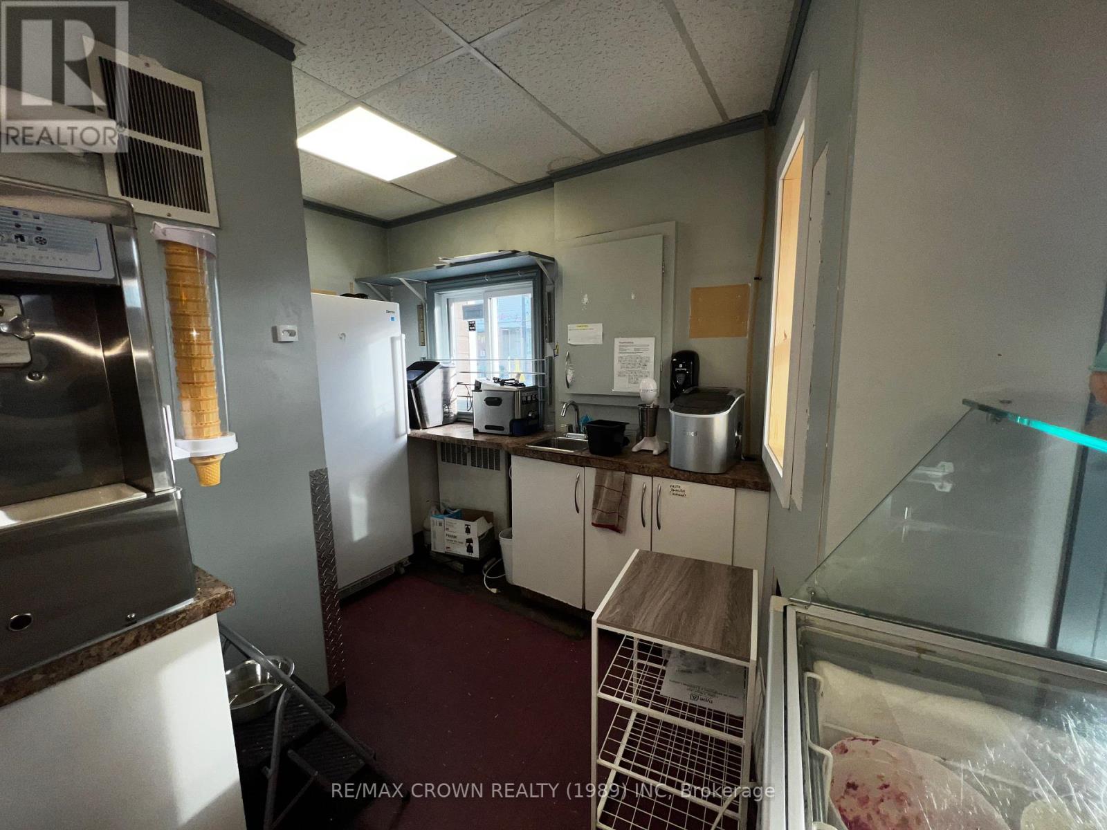 816 George Street Property Photo 18