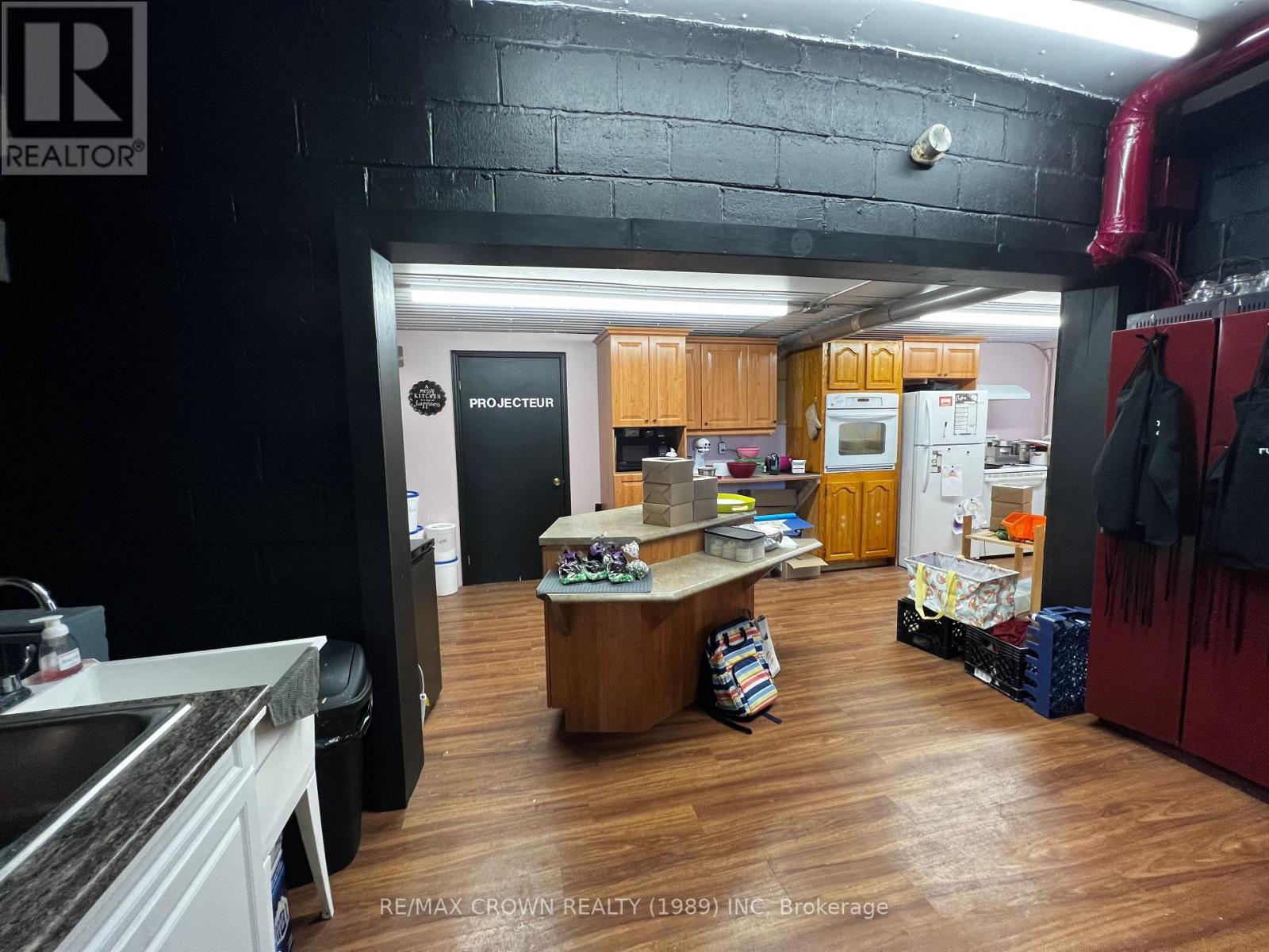 816 George Street Property Photo 19