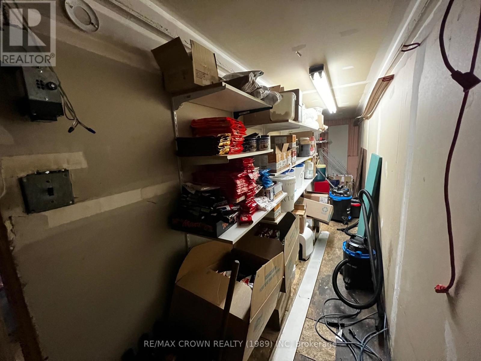 816 George Street Property Photo 33