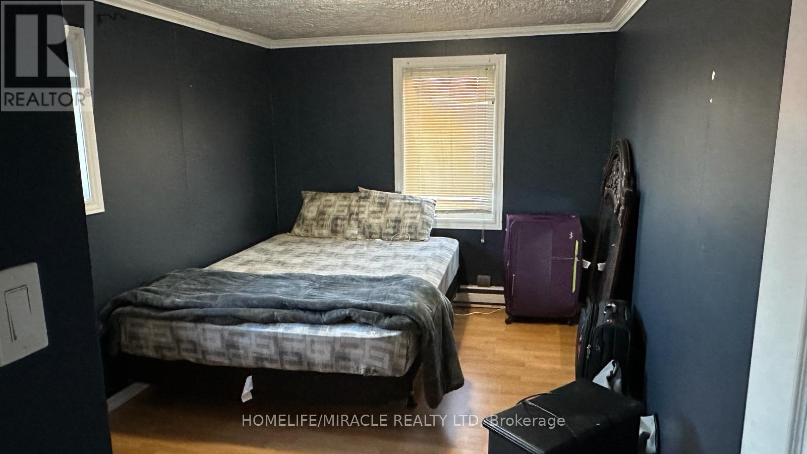 102 King Street Property Photo 9
