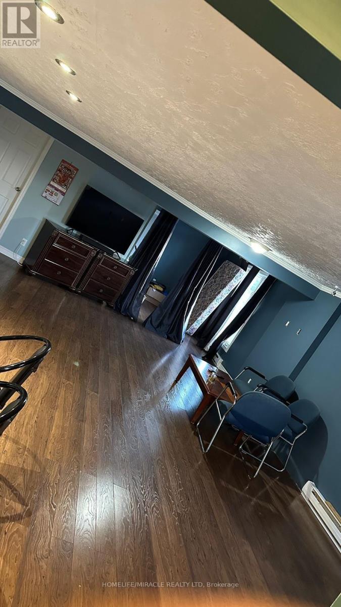 102 King Street Property Photo 15