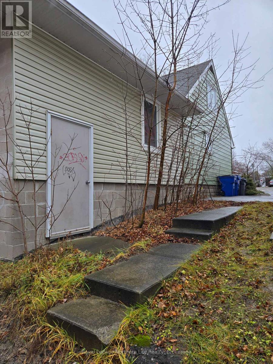 15 Mary Street Property Photo 25