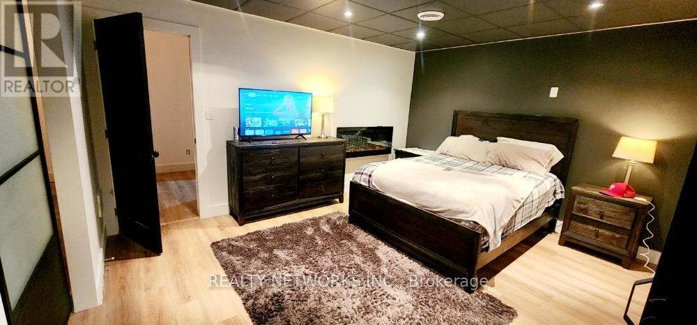 61 Sixth Avenue Property Photo 12