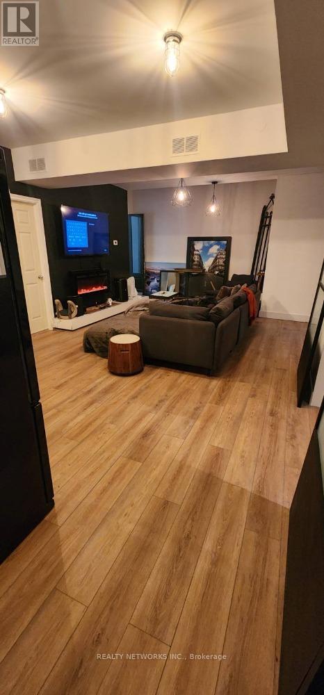 61 Sixth Avenue Property Photo 19
