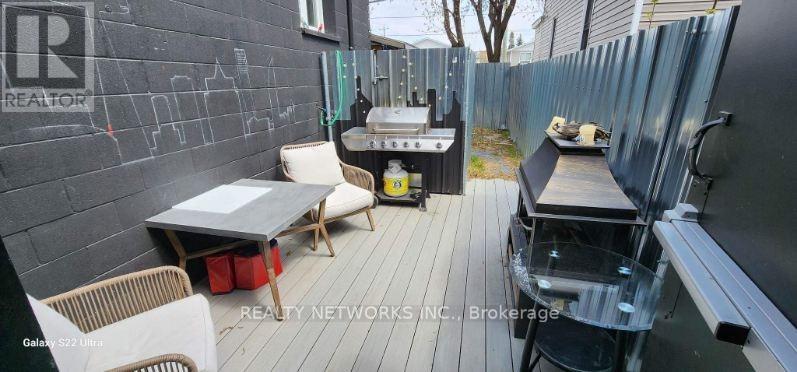 61 Sixth Avenue Property Photo 30