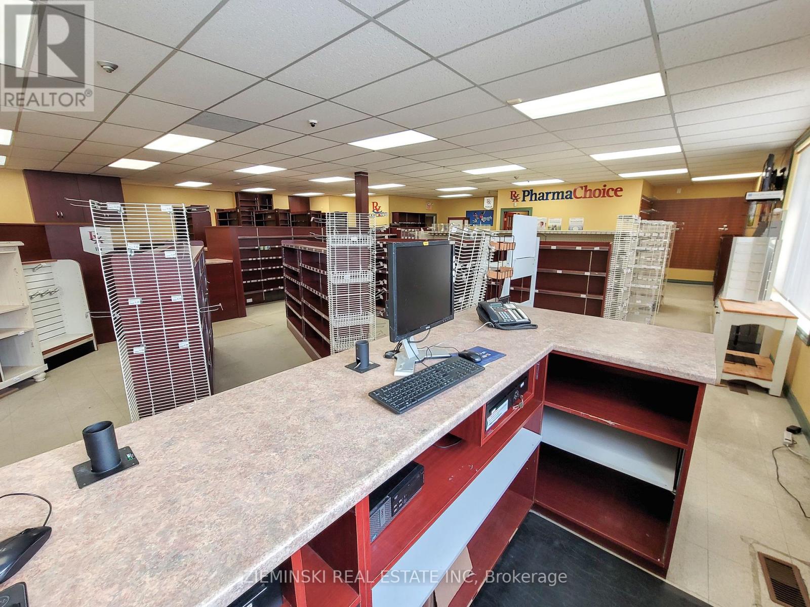 190 Main Street Property Photo 6