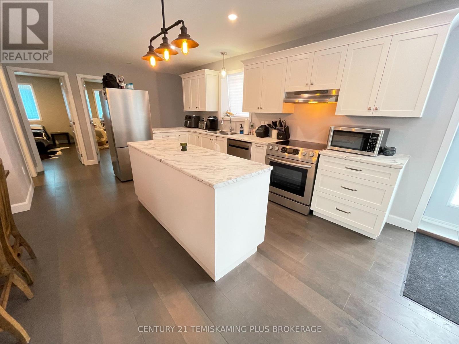 15 Seventh Avenue Property Photo 12