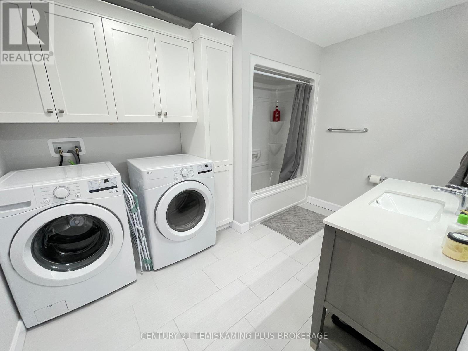 15 Seventh Avenue Property Photo 19