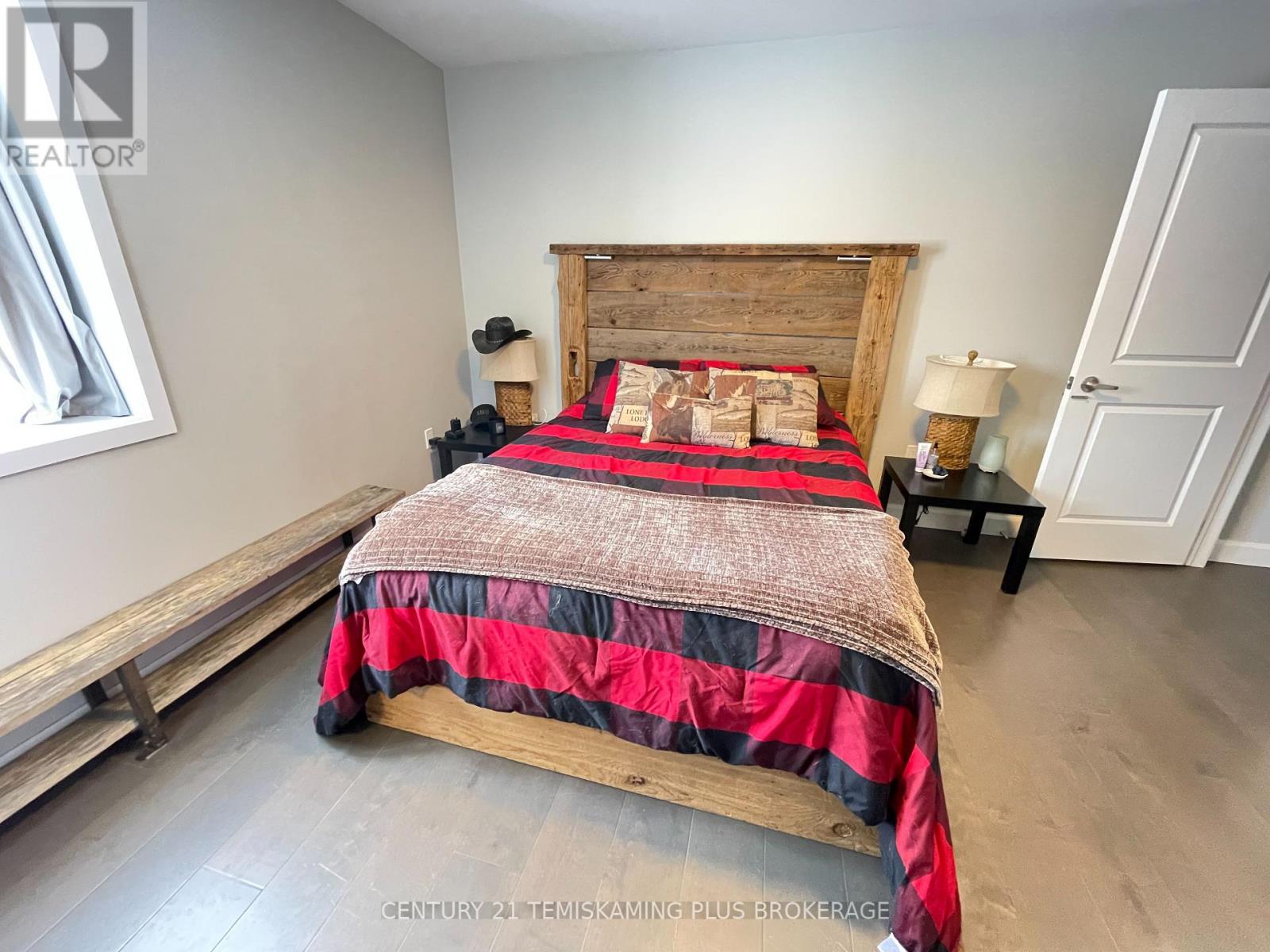 15 Seventh Avenue Property Photo 22