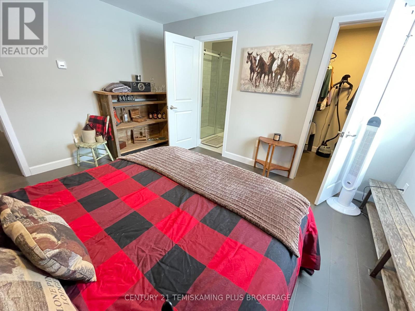15 Seventh Avenue Property Photo 23