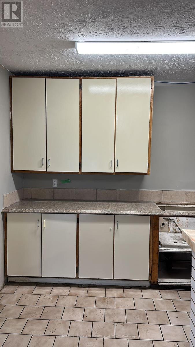 1 655 Highway Property Photo 4