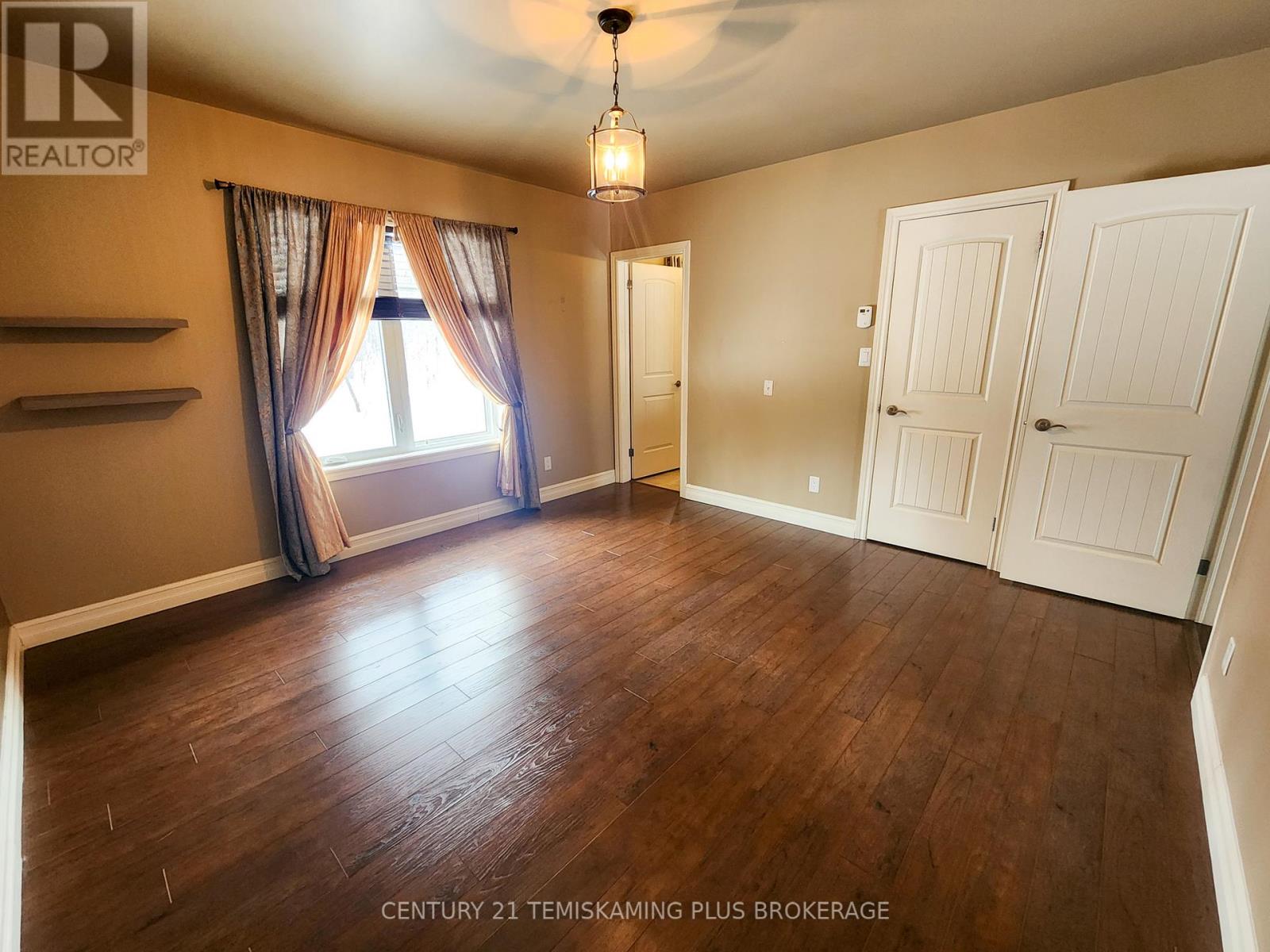 331475 Highway 11 Property Photo 20