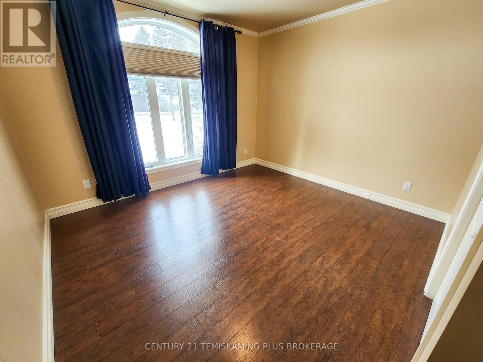331475 Highway 11 Property Photo 28