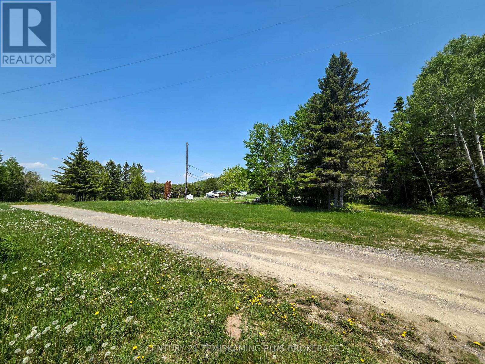722056 R J Drive Property Photo 19
