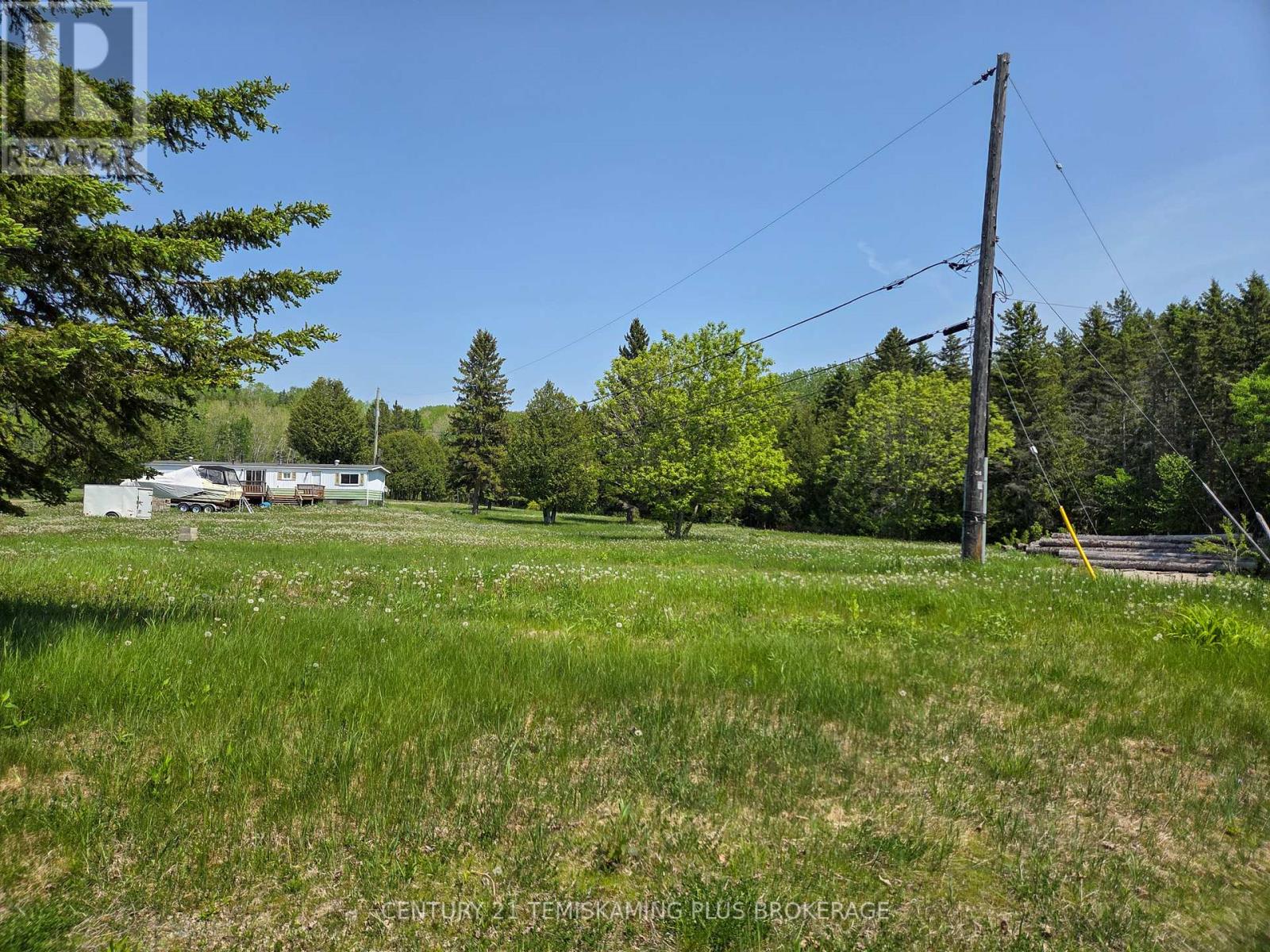 722056 R J Drive Property Photo 21