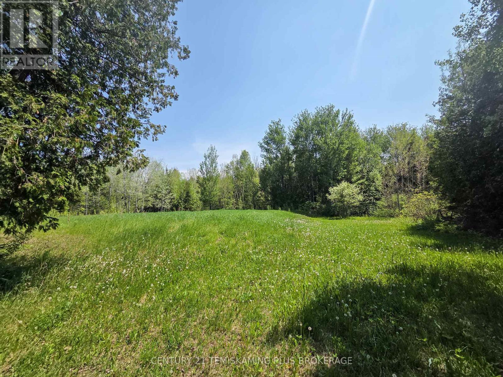 722056 R J Drive Property Photo 32