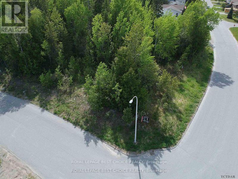 184 Sumbler Crescent Property Photo 1