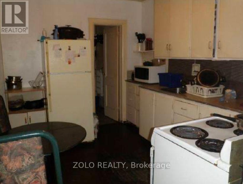 24 Station Road Property Photo 12