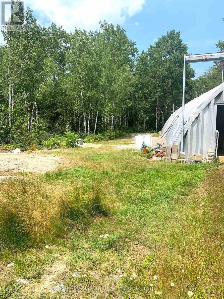 975140 Silver Centre Road Property Photo 27
