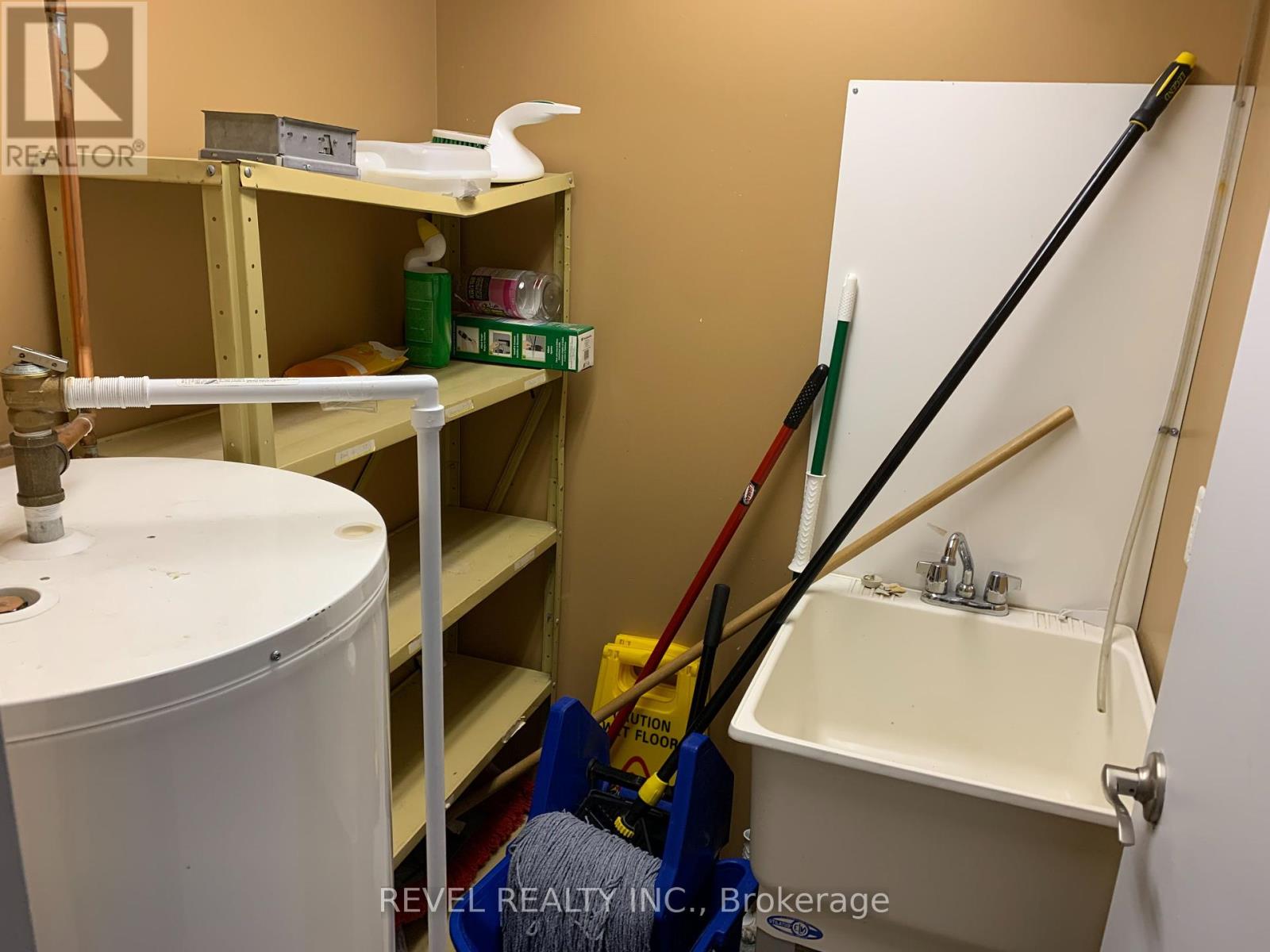 Unit C - 124 Third Avenue Property Photo 9
