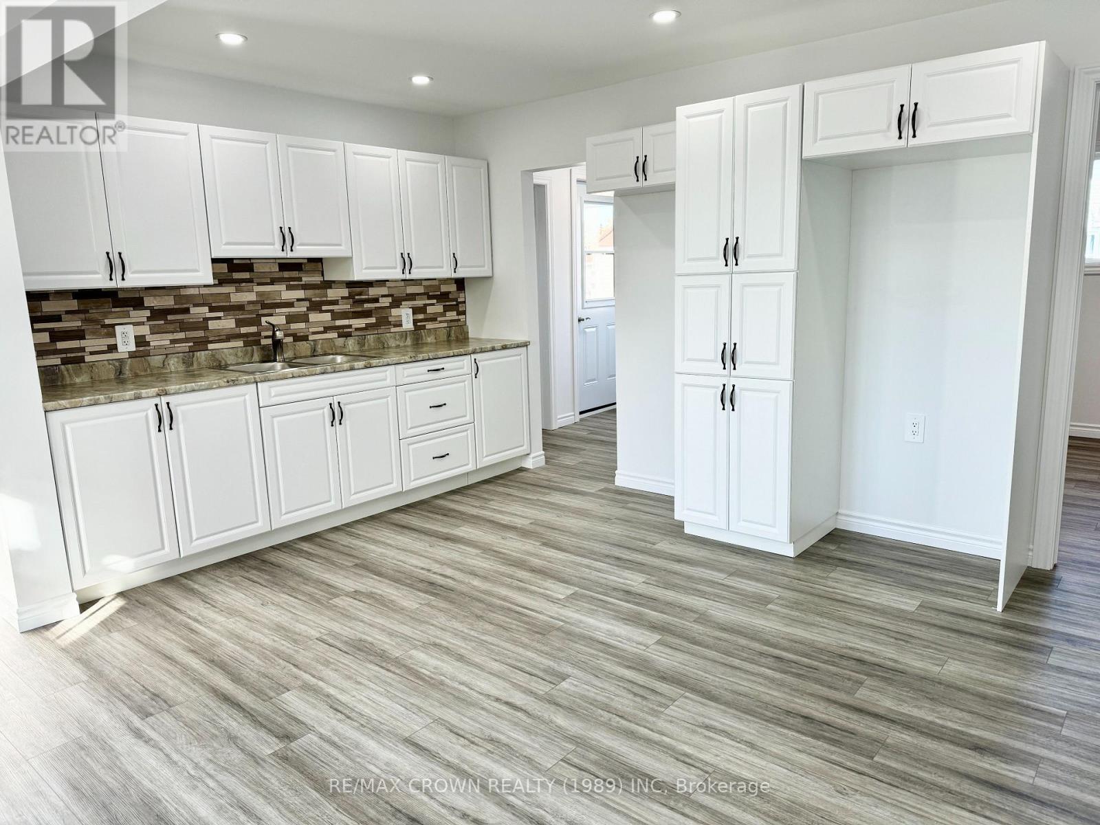 177 Elaine Avenue Property Photo 7