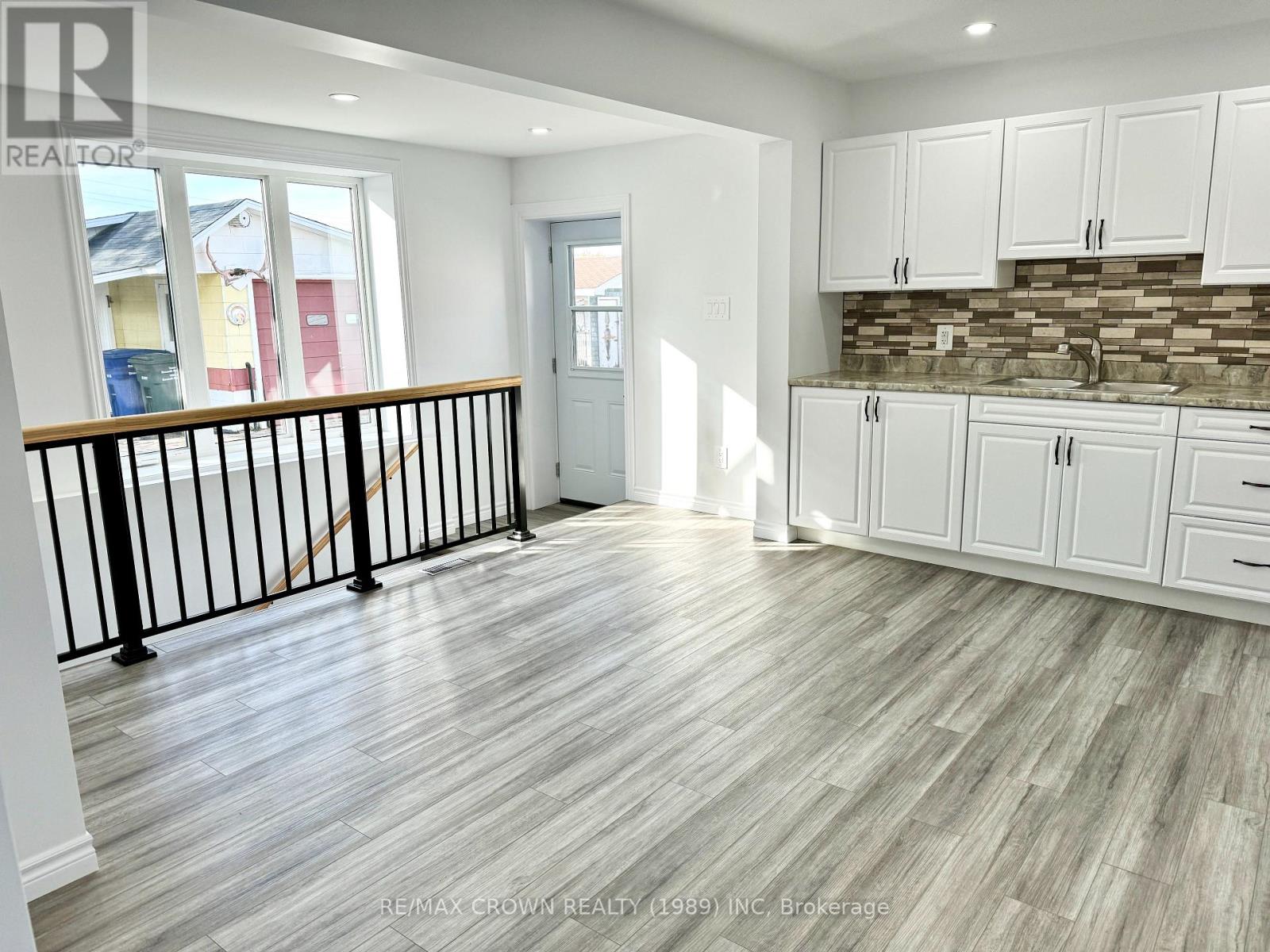 177 Elaine Avenue Property Photo 8